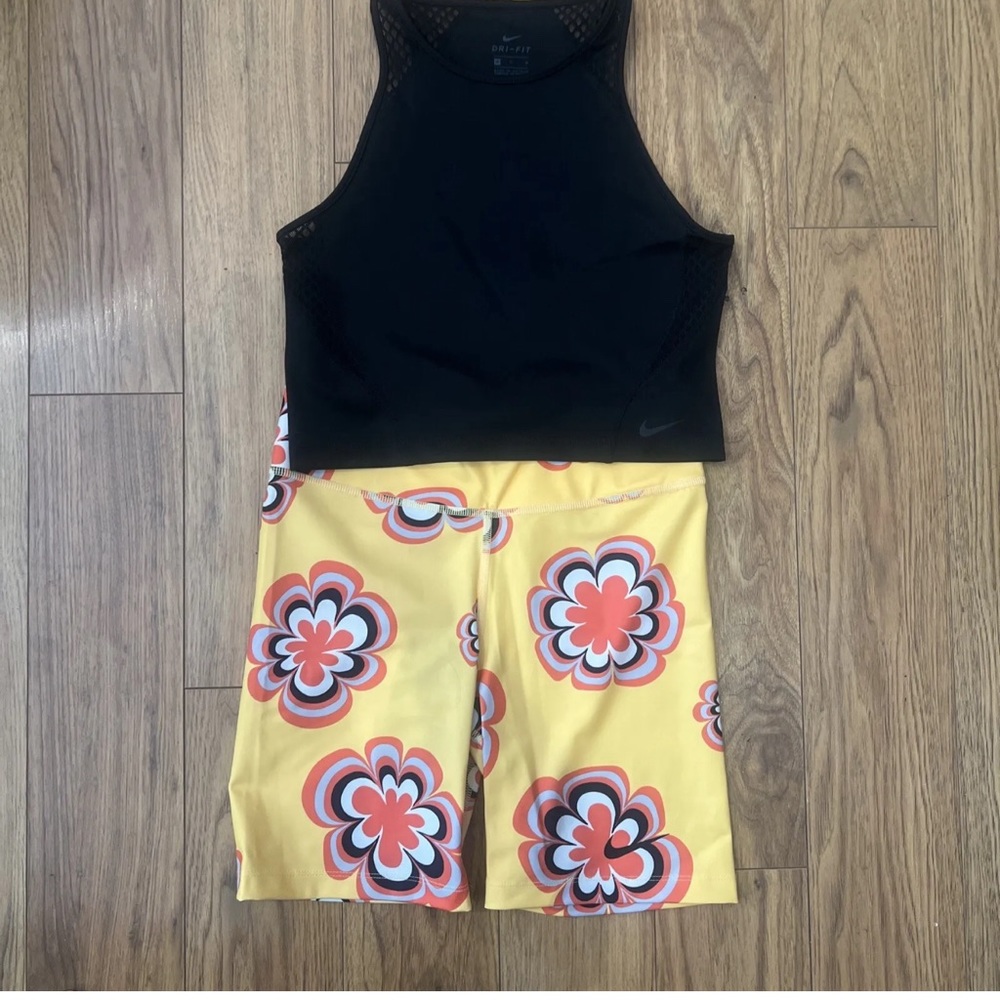 Nike bike short set brand new women’s size medium